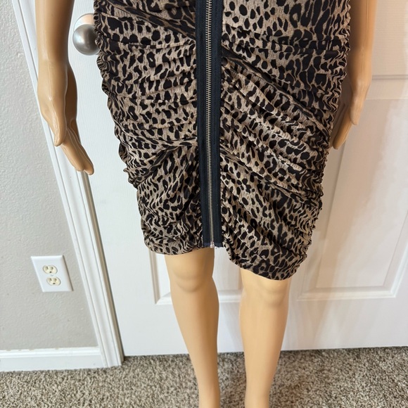 Leopard Print Y2K Bodycon Dress - Picture 3 of 8